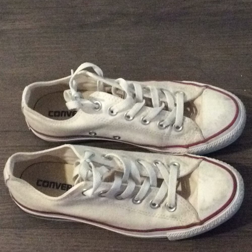 Converse sneaker